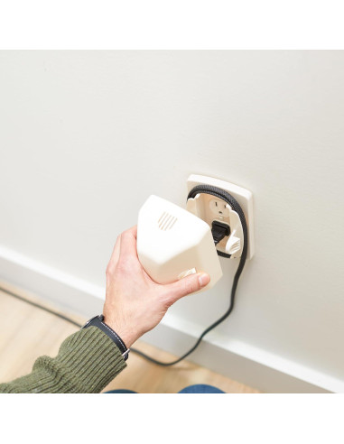 Cubierta de Enchufe Safety 1st con Acortador de Cable Infantil