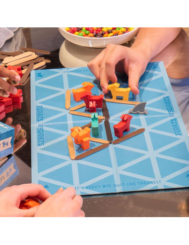 Juego de Mesa Floats McGoats + Juego de Cartas Verses