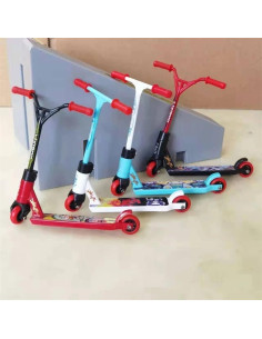 Mini Scooter de Dedo Labriciyon Rojo 7.62 cm para Ejercicio 2