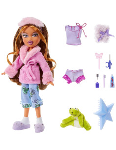 Muñeca Bratz Yasmin Fiesta de Sueños con 2 Pijamas y Accesorios 2