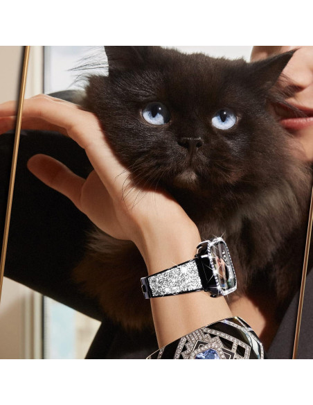 Funda protectora negra para Apple Watch 41mm con diamantes