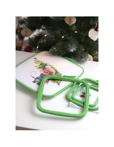 Aro de Bordado Rectangular Plástico Nurge No:2 Verde 14.5x16.5cm