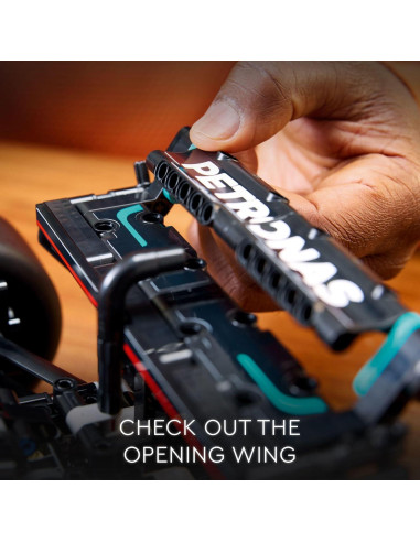 LEGO Technic Mercedes-AMG F1 W14 E Performance 1642 Piezas