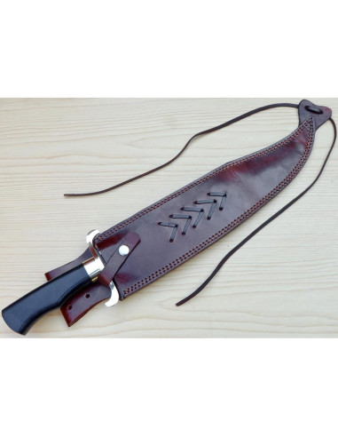 Cuchillo Bowie Genérico Kn_2304 de Acero Alto Carbono 43cm