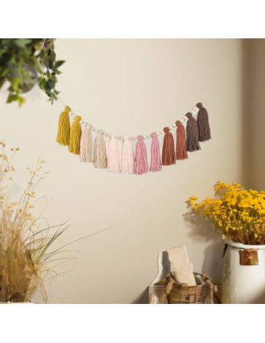 Guirnalda de Borlas Arcoíris Pastel con Perlas de Madera