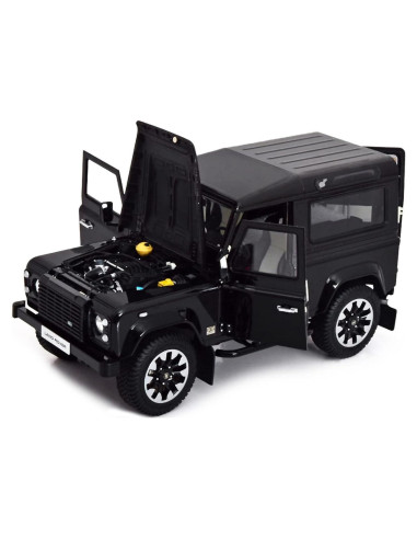 Auto a Escala 1/18 LCD Models Defender 90 V8 2018