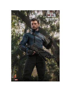 Figura Coleccionable Soldado de Invierno Hot Toys 30.48 cm 2