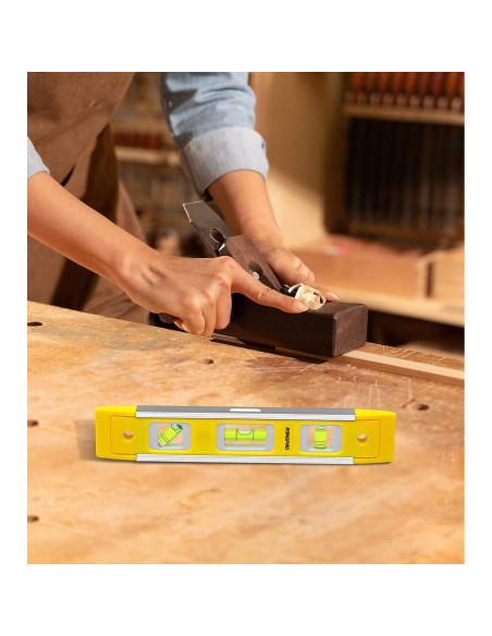 Nivel de Torpedo RONGPRO 22.86 cm Magnético 3 Burbujas