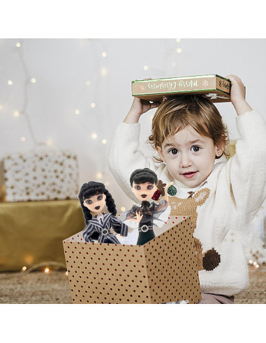 Muñeca Addams 22.86 cm con caja de regalo y tacones