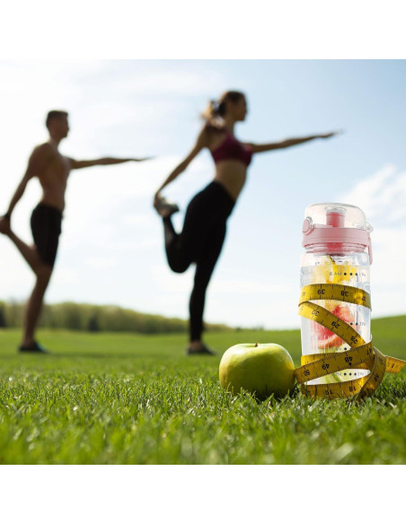 Botella de Agua Infusora Zulay 0.95L Rosa Aislada