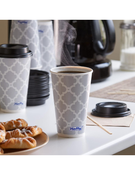 Tazas de papel desechables Hefty 16 oz con tapas - 20 unidades