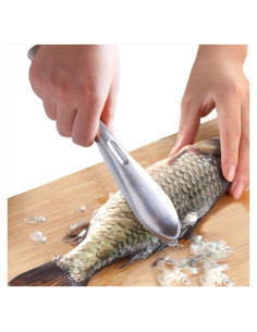 Cepillo Quitacáscaras de Pescado COPORA Acero Inoxidable 17.78 cm