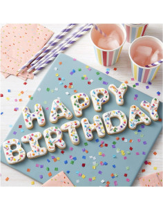 Juego de Cortadores de Galletas Wilton 101 Piezas - Alfabeto y Temas 2