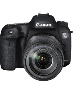 Cámara DSLR Canon EOS 7D Mark II con lente 18-135mm IS USM 2