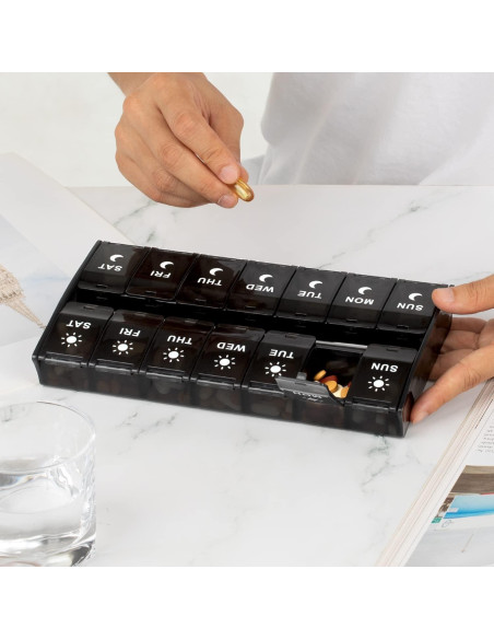 Organizador de Pastillas Semanal YAKLIM 14 Compartimentos Negro