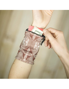 Billetera de Muñeca de Viaje JourneyOut Marrón/Negro 2