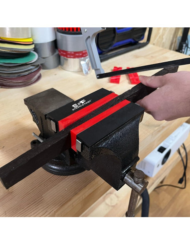 Mandíbulas Blandas S&F STEAD & FAST 4.5" (11.43 cm) TPU