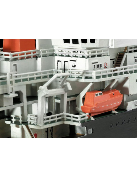 Revell Buque de Investigación Alemán Meteor 1:300 Sin Pintar