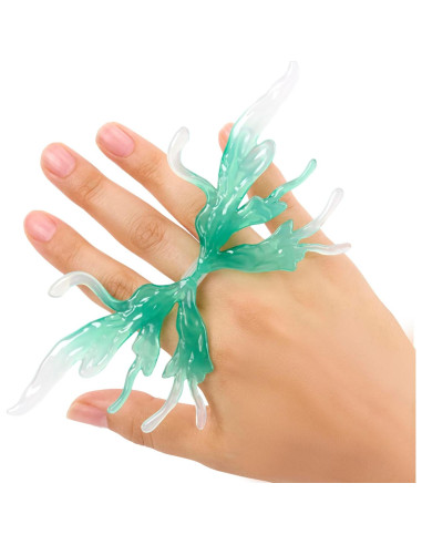 Muñeca Bratz Fashion Pixiez Sasha con alas y accesorios