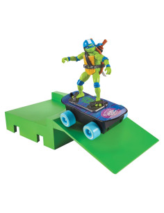 Tortugas Ninja Leonardo Patineta Motorizada con Accesorios