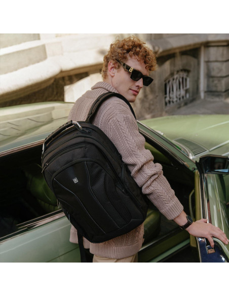 Mochila para Laptop LEVEL8 Negra 15.6" Acolchada 31L