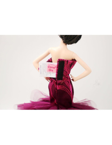 Vestido de Novia de Muñeca Cora Gu Color Ciruela Hecho a Mano