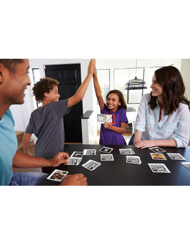 Juego de Cartas SnapShouts Mattel - Diversión Familiar Multijugador