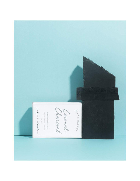 Jabón Facial Purificante Earth Harbor de Carbón Activado 108g