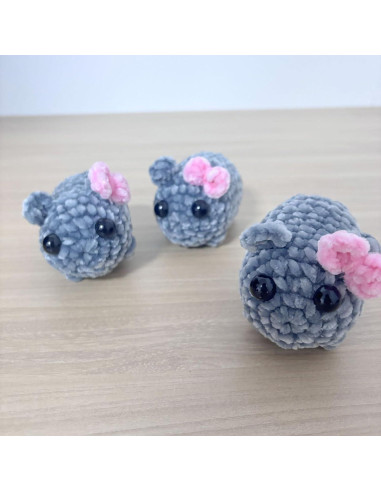 Hamster Triste de Peluche con Sonido - Llavero Tejido a Mano