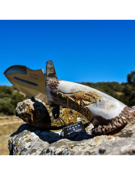 Cuchillo de Caza Joker Verraco CT42, Hoja MOVA 26 cm, Mango Asta de Ciervo Cuchillo de Caza Joker Verraco CT42, Hoja MOVA 26 cm, Mango Asta de Ciervo