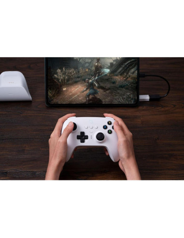 Controlador Inalámbrico 8Bitdo Ultimate 2.4G con Base de Carga