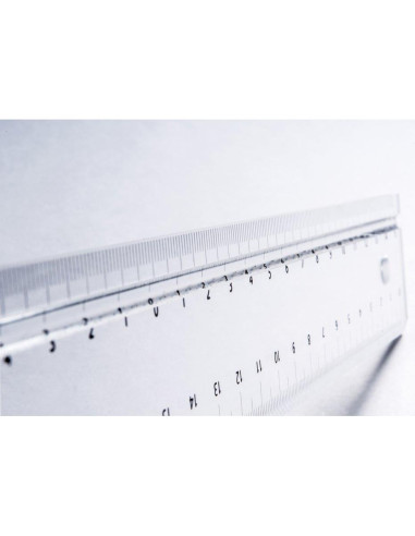 Regleta Staedtler 962 02-30 con Línea de Surco 30 cm