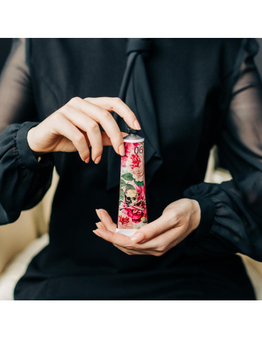 Crema de Manos TokyoMilk 65.2 g - Hidratante Manteca de Karité