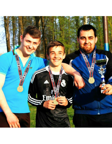 Conjunto de 12 Medallas de Fútbol Oro Abaokai 5 cm