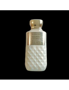 Loción Corporal Nieve y Cachemira Bath and Body Works 226g 2