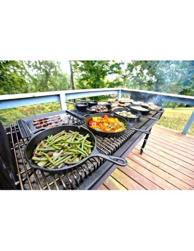 Sartén Ovalada Sin Mango Lodge de Hierro Fundido 25.4 cm