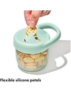 Taza de Snack OXO Tot con Tapa - 2 Unidades, Opal y Flor 2