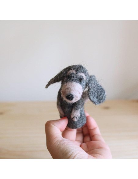 Títere de dedo perro gris hecho a mano Ganapati Crafts 10 cm
