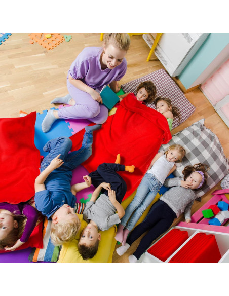 Juego de 8 Mantitas de Forro Polar Juexica 92x122cm Rojo