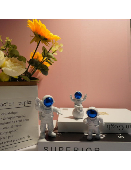 Conjunto de 4 Estatuas de Astronautas Ni-JASW Azul y Blanco