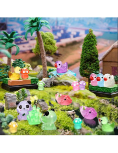 Set de 138 Figuras Miniatura Luminiscentes para Jardín 2