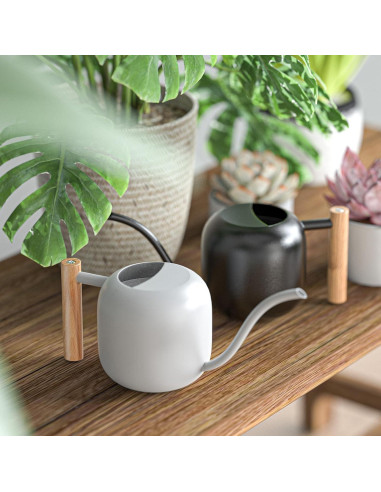 Regadera de Metal Green Moon 1.2L Negra con Pico Largo