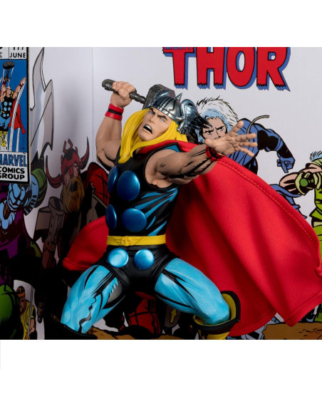 Figura Coleccionable Thor 1:6 McFarlane Toys con Cómic