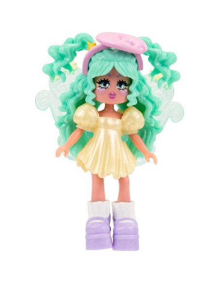 Muñeca Royale High 3" con 15 Accesorios y Alas Anillo