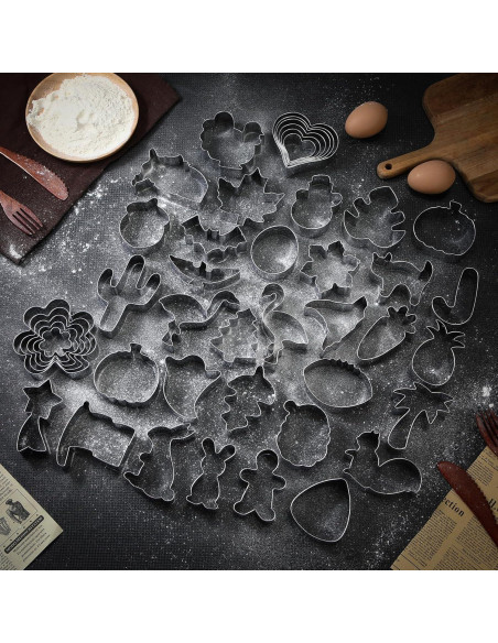 Juego de 44 Cortadores de Galletas Maxdot de Acero Inoxidable Juego de 44 Cortadores de Galletas Maxdot de Acero Inoxidable