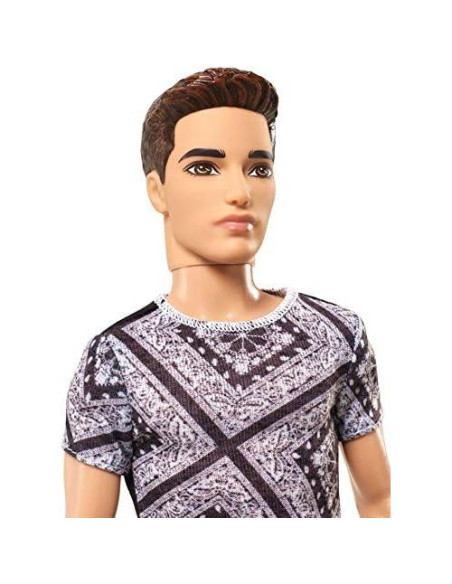 Muñeco Ryan Fashionistas Barbie con pantalones cortos y camisa