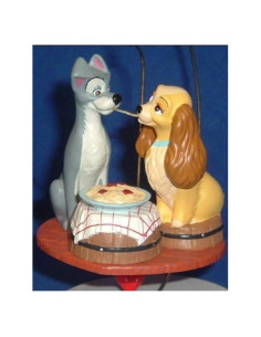 Figurita Hallmark Dama y el Vagabundo Cena de Espagueti 2003