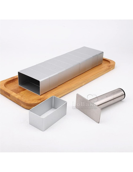Molde de Pastel Rectangular LoBake 27.4x6.6cm con Prensa Molde de Pastel Rectangular LoBake 27.4x6.6cm con Prensa