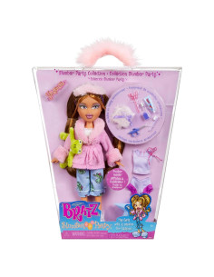 Muñeca Bratz Yasmin Fiesta de Sueños con 2 Pijamas y Accesorios
