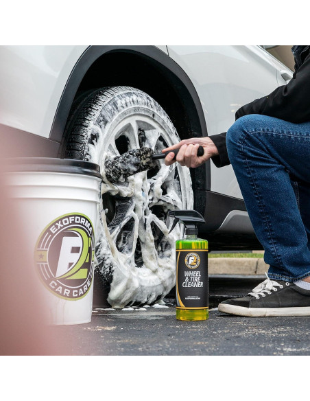 Juego de Cepillos Flexibles ExoForma para Limpiar Llantas - 2 Piezas